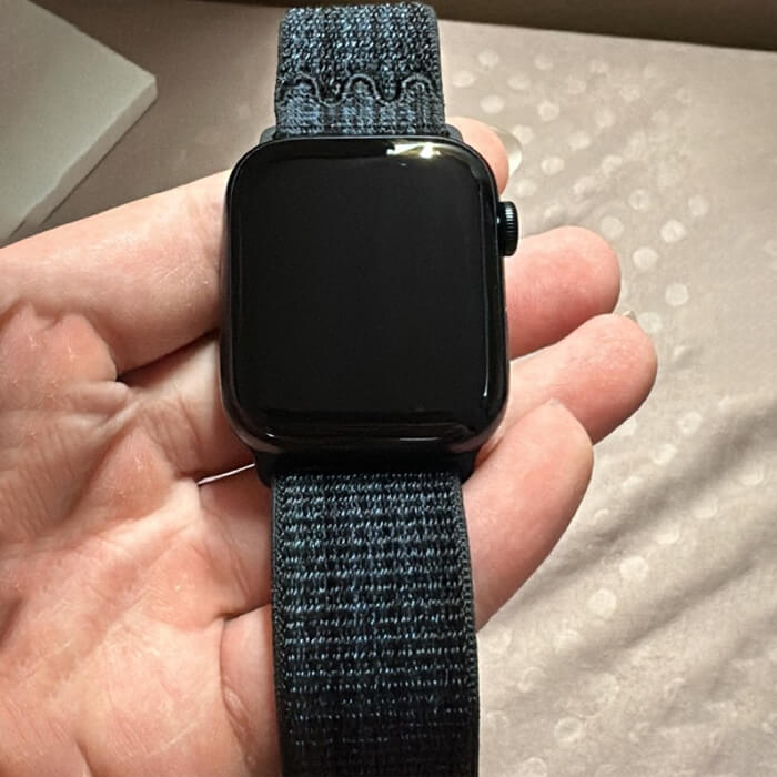 Nike sport loop shop hyper grape 44mm